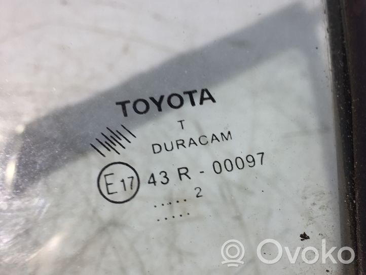 Toyota Yaris Etuoven kulmalasi, neliovinen malli 43R00097