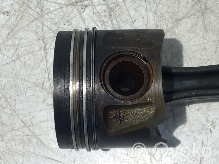 Mercedes-Benz Vito Viano W639 Piston avec bielle 