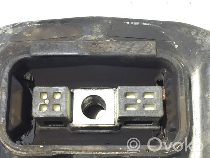 Ford Transit -  Tourneo Connect Supporto della scatola del cambio V617M121