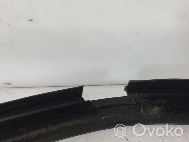 Renault Master III Rubber seal front coupe door window 