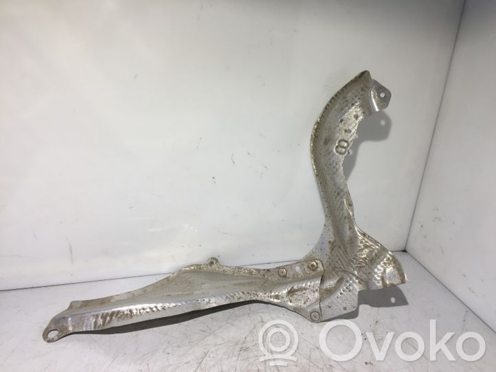 Toyota Yaris Heat shield in engine bay, 15.00 € RRR