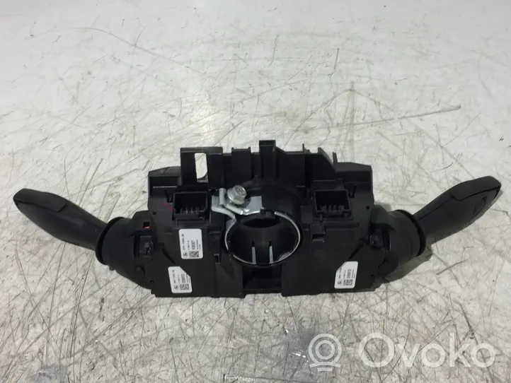 Ford Courier Leva/interruttore dell’indicatore di direzione e tergicristallo 8A6917A553AA