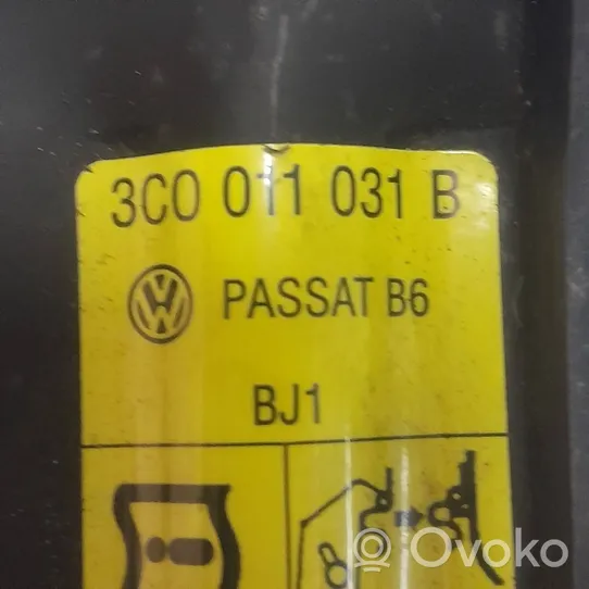 Volkswagen PASSAT B6 Cric di sollevamento 3C0011031B