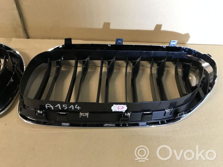 BMW M5 F90 Grotelės viršutinės 8063173 8063174