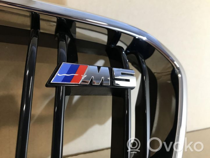 BMW M5 F90 Griglia superiore del radiatore paraurti anteriore 8063173 8063174