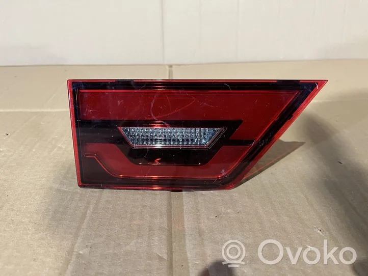 Jaguar E-Pace Lampy tylnej klapy bagażnika J9C3-13193-CC