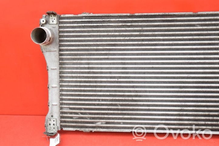 Toyota Avensis T270 Chłodnica powietrza doładowującego / Intercooler JD127100-3521