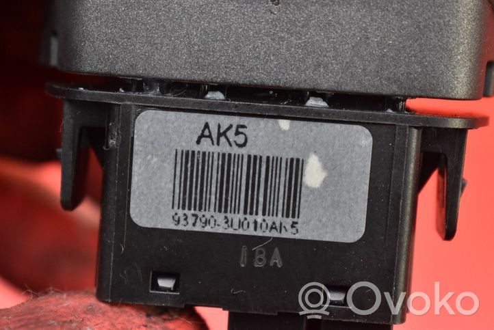 KIA Sportage Hazard light switch 93790-3U010AK5