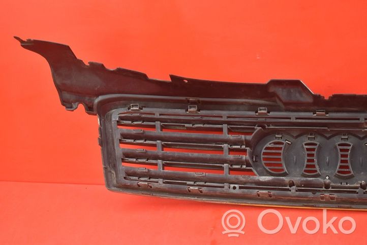 Audi A8 S8 D3 4E Grille de calandre avant 4E0807653A