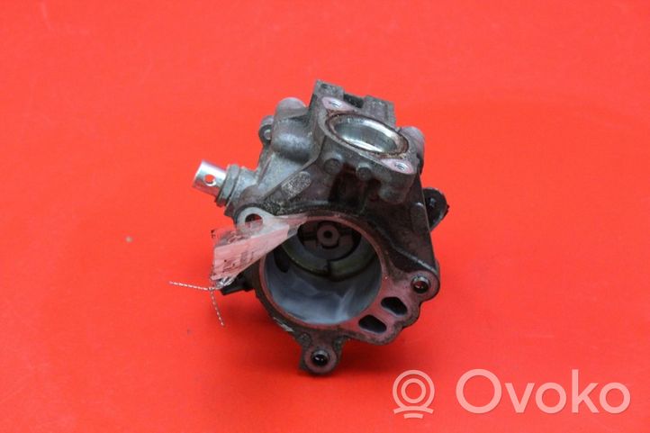 Mazda 6 Pompe à vide PE0718G00A