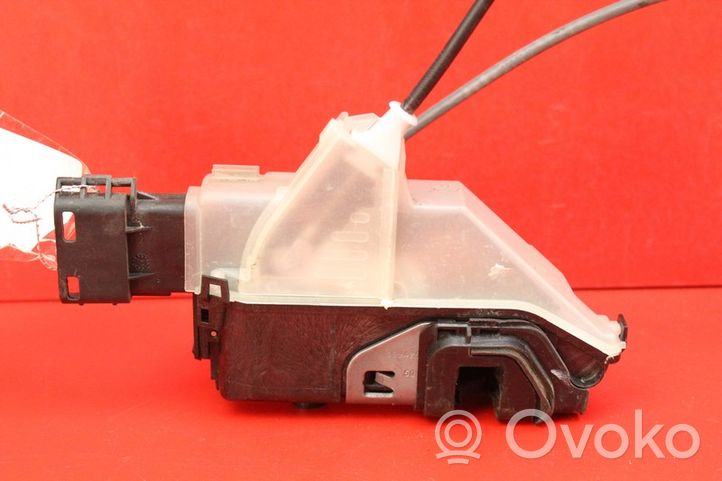 Audi 100 200 5000 C3 Serrure de porte avant 16942937