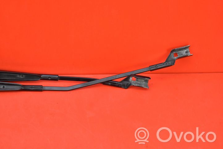 Volkswagen Eos Front wiper blade arm 101955409