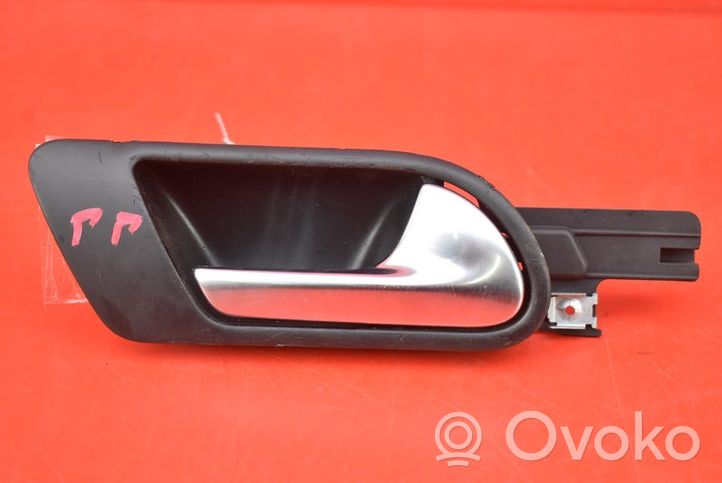 Volkswagen Jetta V Front door interior handle 1K5837114