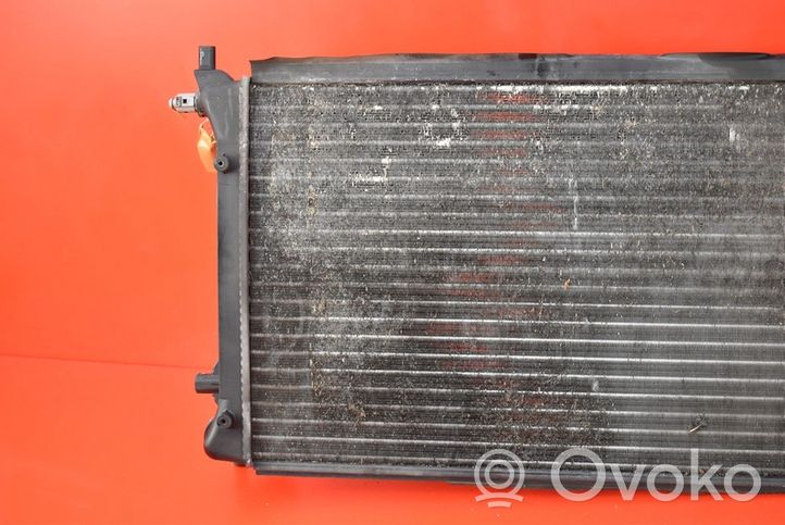 Volkswagen Jetta V Coolant radiator 1K0121251Q