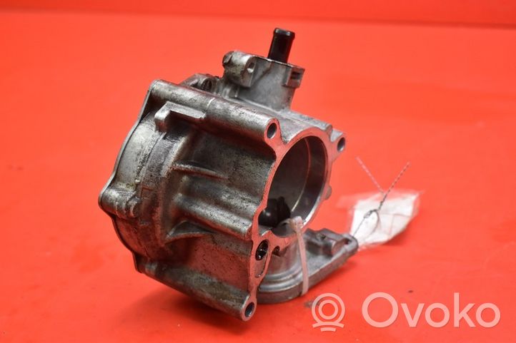 Skoda Octavia Mk2 (1Z) Vakuumo pompa 06J145100B