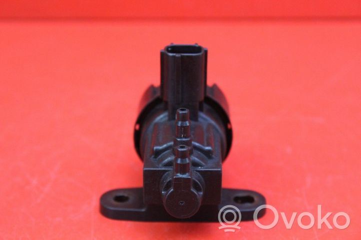 Ford Explorer Vacuum valve F57E-9J453