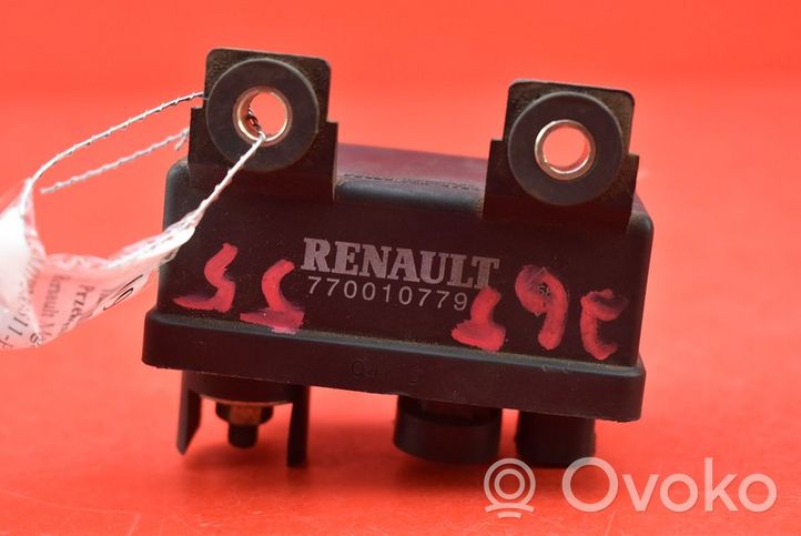 Renault Scenic I Pakaitinimo žvakė (-ės) 770010779
