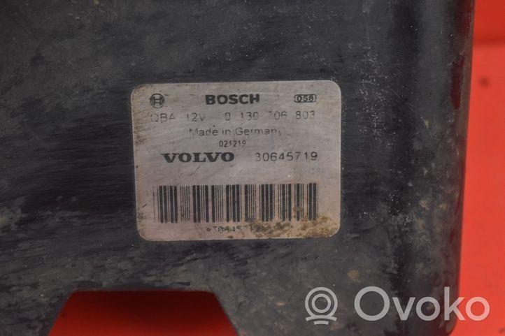 Volvo XC90 Elektrinis radiatorių ventiliatorius 30645719
