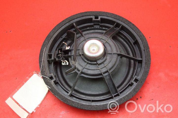 Suzuki Grand Vitara I Subwoofer-bassokaiutin SUZUKI