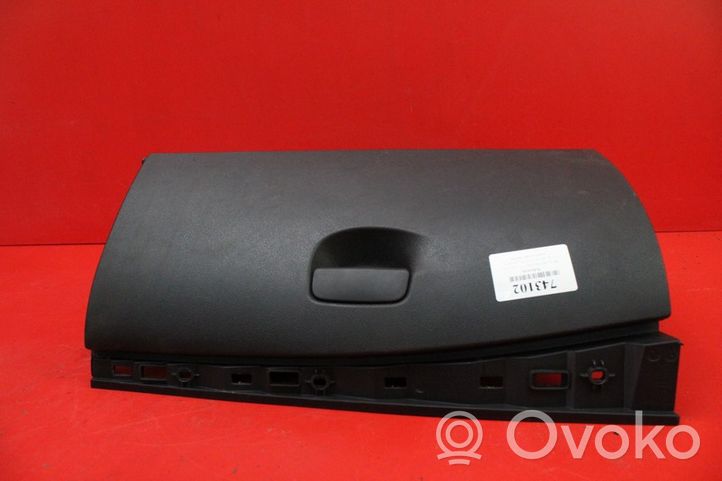 Renault Megane III Glove box 681080008R