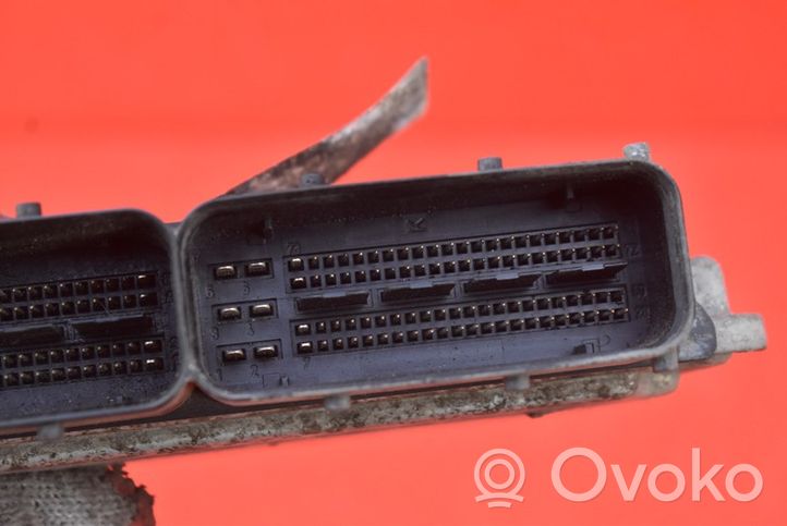 Opel Astra H Relay mounting block 55189924