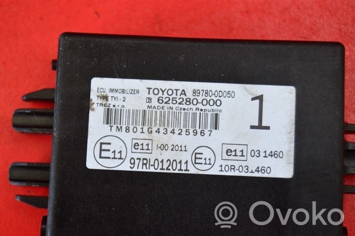 Toyota Yaris Skrzynka przekaźników 89780-0D050