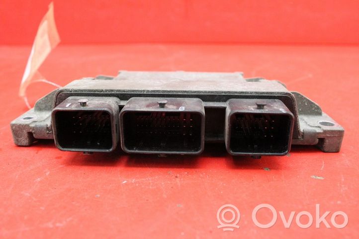 Renault Twingo II Relay mounting block 8200774747