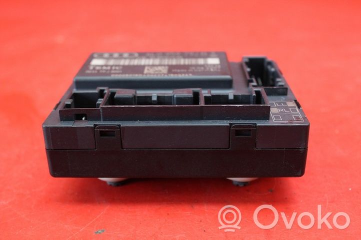 Audi Q7 4L Relay mounting block 4L0959792B