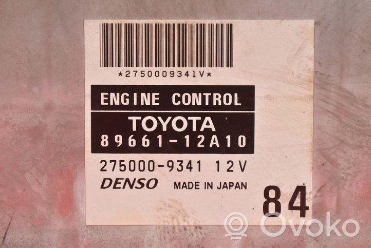 Toyota Corolla E120 E130 Skrzynka przekaźników 89661-12A10