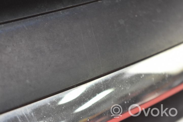 Honda CR-V Atrapa chłodnicy / Grill 71121-SCA-A010-M