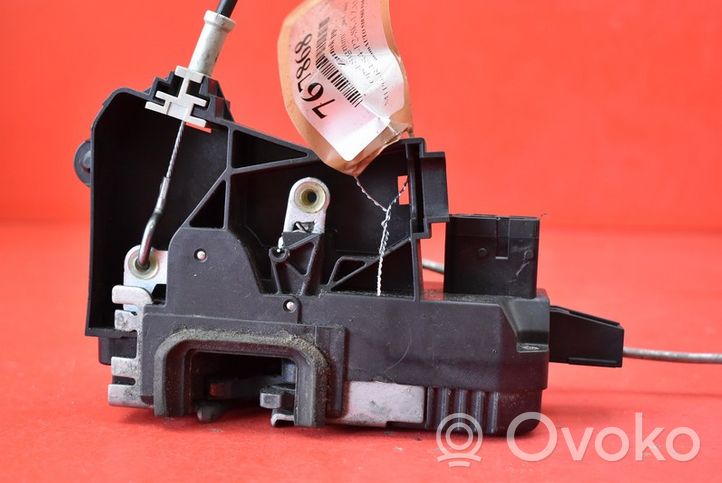 Opel Signum Front door lock 13157762