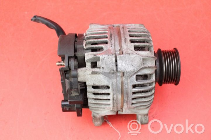 Volkswagen New Beetle Generatore/alternatore 028903028D