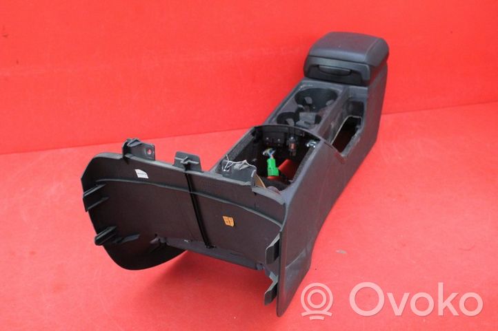 Volvo V50 Console centrale 8687408