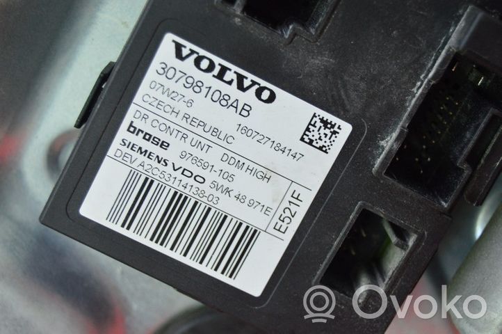 Volvo C30 Elektryczny podnośnik szyby drzwi przednich 8679978