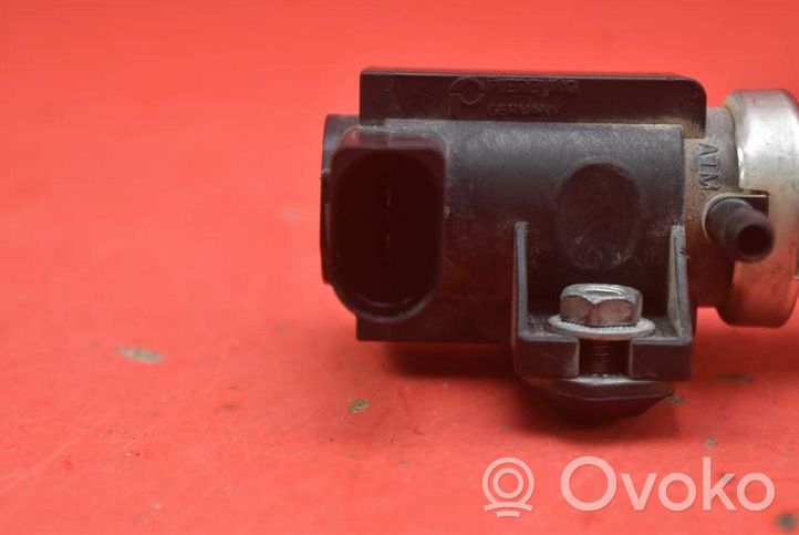 Volkswagen Sharan Vacuum valve 1J0906627