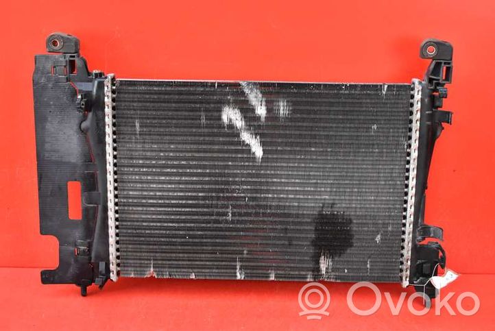 Fiat Punto (199) Radiateur de refroidissement 55700447