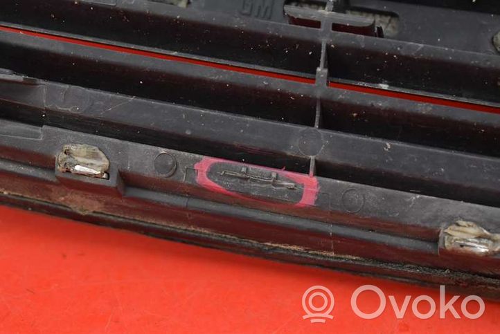 Opel Vectra C Atrapa chłodnicy / Grill 13106812