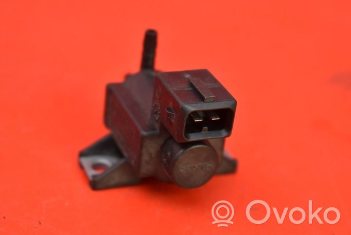 Toyota Verso Vacuum valve 258600R011