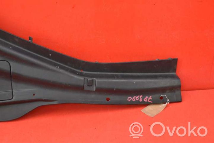 Nissan Murano Z50 Rivestimento del tergicristallo 66862-CA000