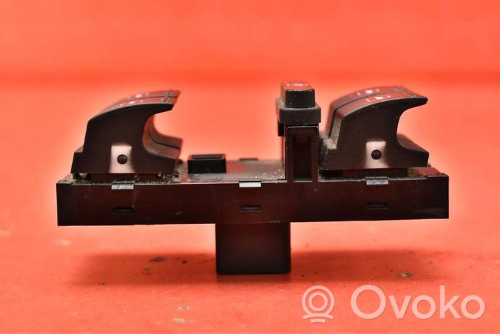 Seat Leon (1P) Interrupteur commade lève-vitre 1K4959857A