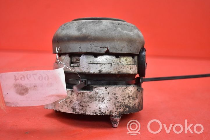 Audi A8 S8 D3 4E Electrovanne soupape de dépression 4E0199381CR