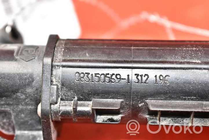 Volvo V60 Windshield washer spray nozzle 083150569