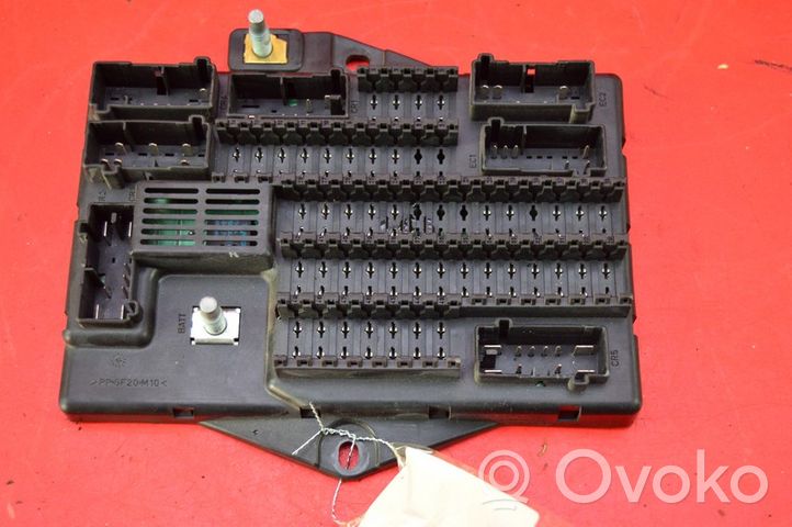 Jaguar XJ X350 Fuse box set 2W93-14A073-CE