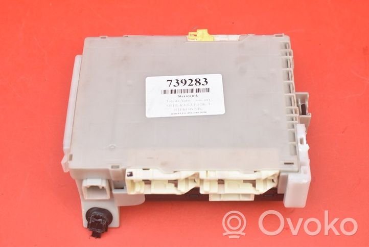 Toyota Yaris Komputer / Sterownik ECU silnika 82730-52F80