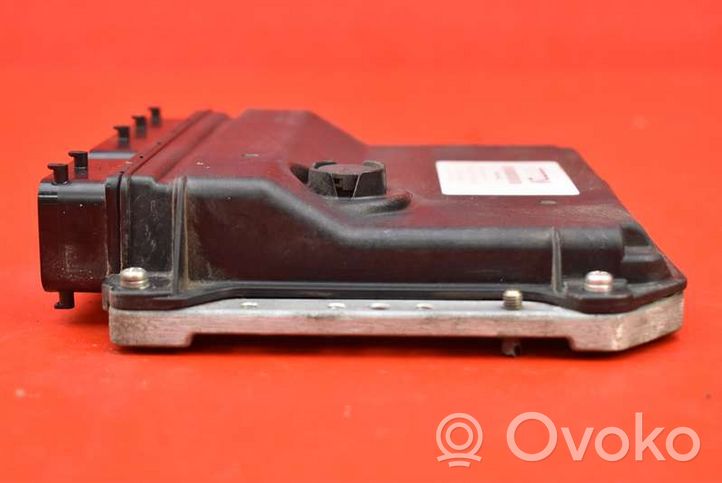 Toyota Avensis T270 Engine control unit/module ECU 89661-05D22