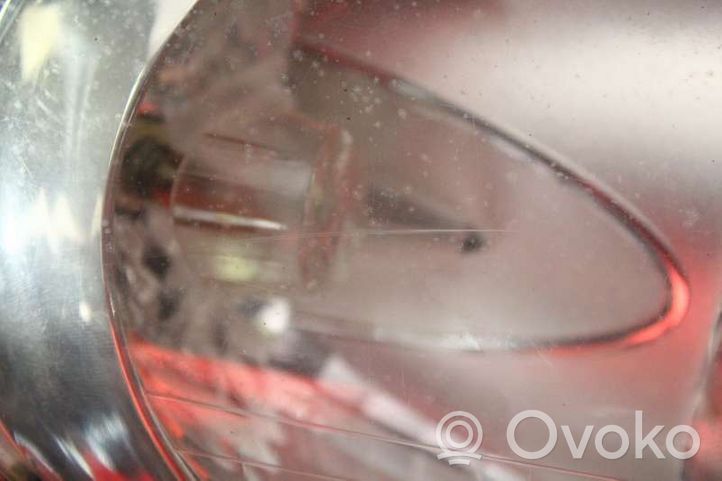 Volvo V60 Lampa przednia 31299995