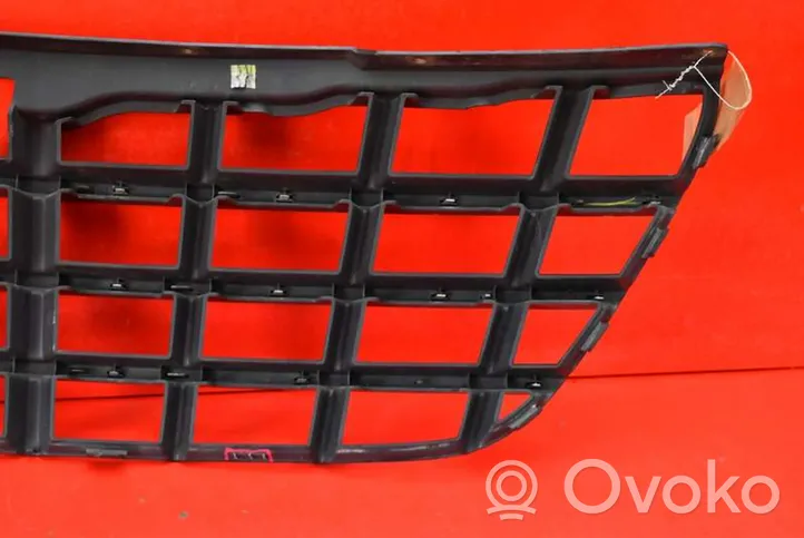 Chrysler Pacifica Atrapa chłodnicy / Grill 05113082AB