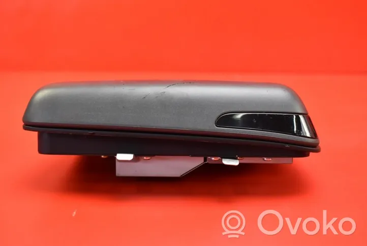 Volvo XC70 Panel / Radioodtwarzacz CD/DVD/GPS 9452064-1