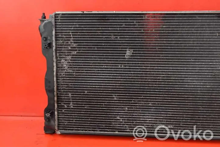 Audi A6 Allroad C6 Radiateur de refroidissement 4F0121251R