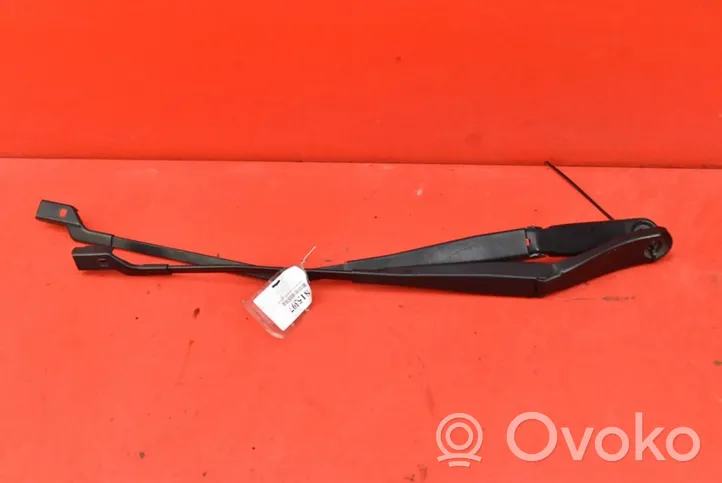 Volvo V60 Front wiper blade arm 30753505